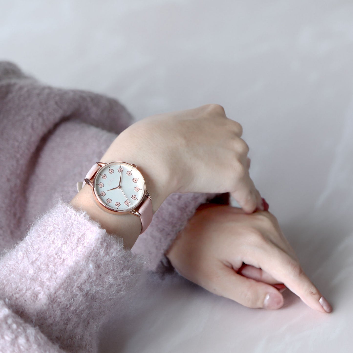 Scandinavian Style Flowers Watch 北歐風 花花 花環花圈女裝手錶 *marimekko vibe*