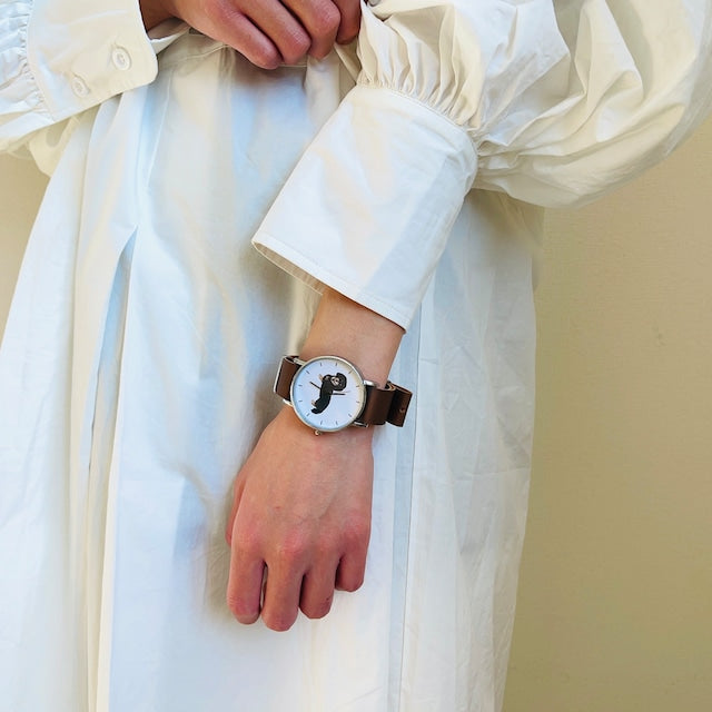 びとbito - Handicraft Watch 日本手工錶 - 黑臘腸犬