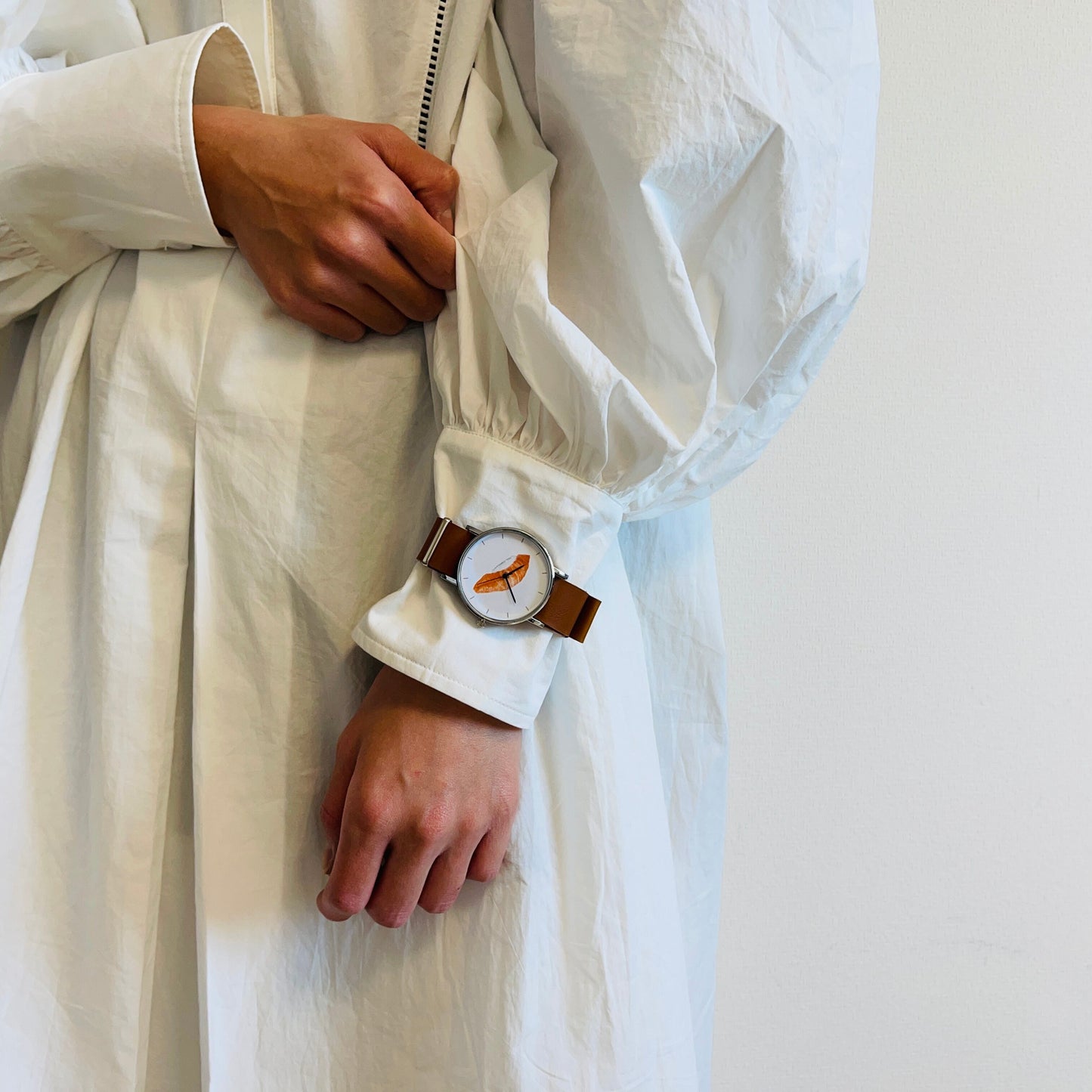 びとbito- Handicraft Watch 日本手工錶 - 三文魚壽司