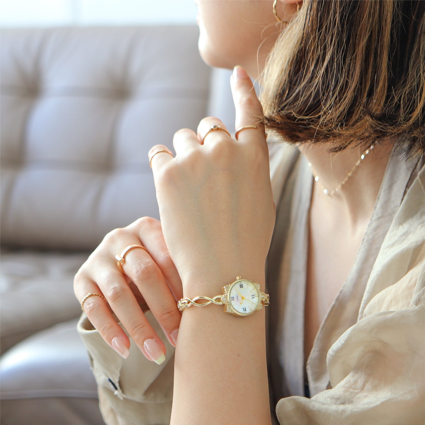 [再次登場!] Elegant & Classic Frame Bracelet Watch 女裝 復古畫框手鏈錶