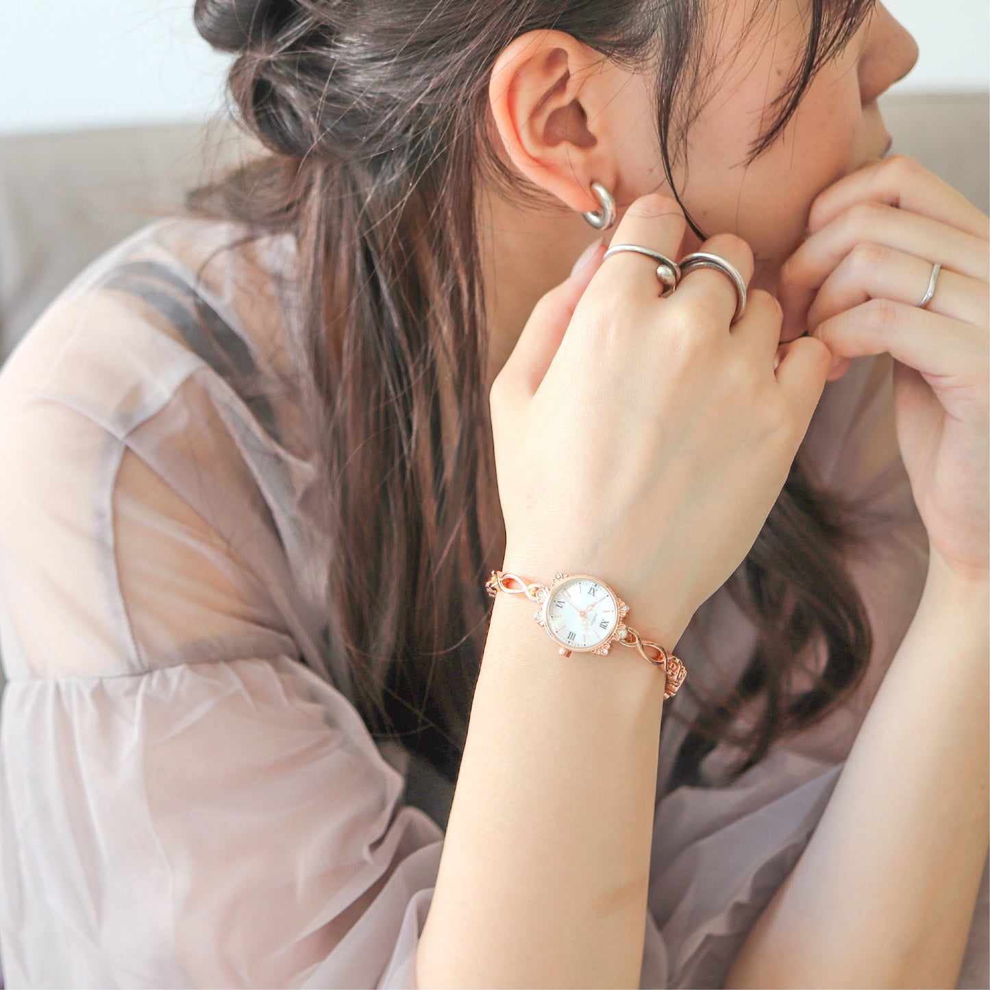 [再次登場!] Elegant & Classic Frame Bracelet Watch 女裝 復古畫框手鏈錶