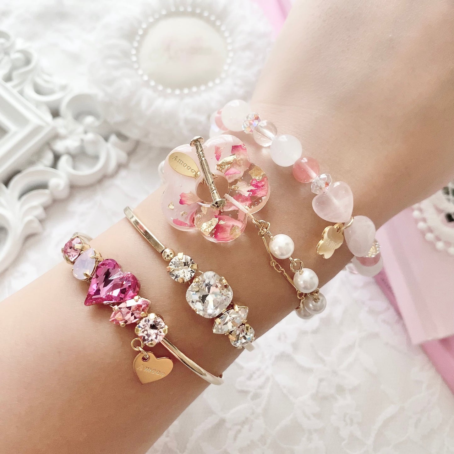 Amooo - 日本手作  ❤︎ Swarovski Bangle 甜美心心施華洛世水晶手鈪 #799